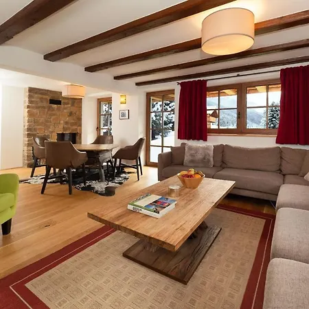 Arlhome - Zuhause Am Arlberg アパートホテル サンクト・アントン・アム・アールベルク