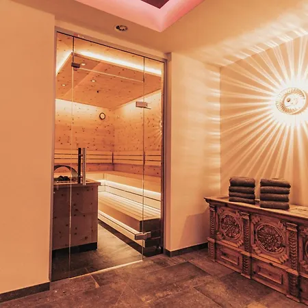 Aparthotel Arlhome - Zuhause Am Arlberg
