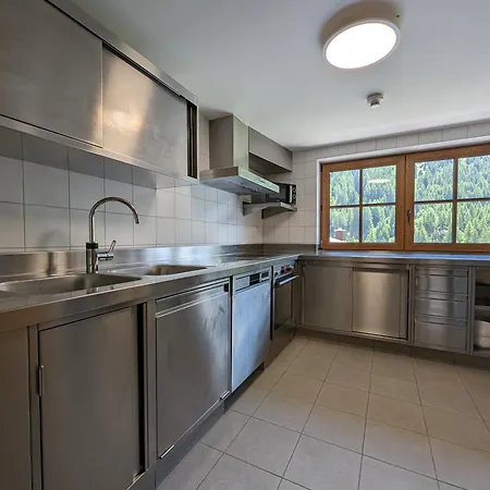Aparthotel Arlhome - Zuhause Am Arlberg