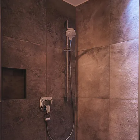 Aparthotel Arlhome - Zuhause Am Arlberg
